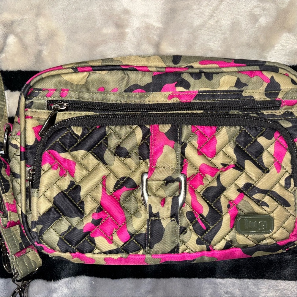 Lug camo orchid carousel crossbody bag